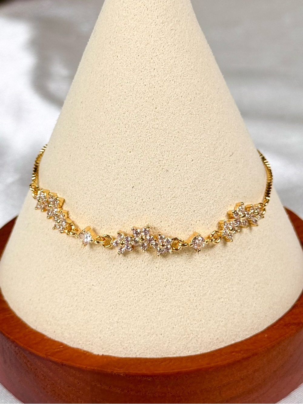 #162 18K Gold Plated Stainless Steel French Romantic Floral Bracelet Adjustable